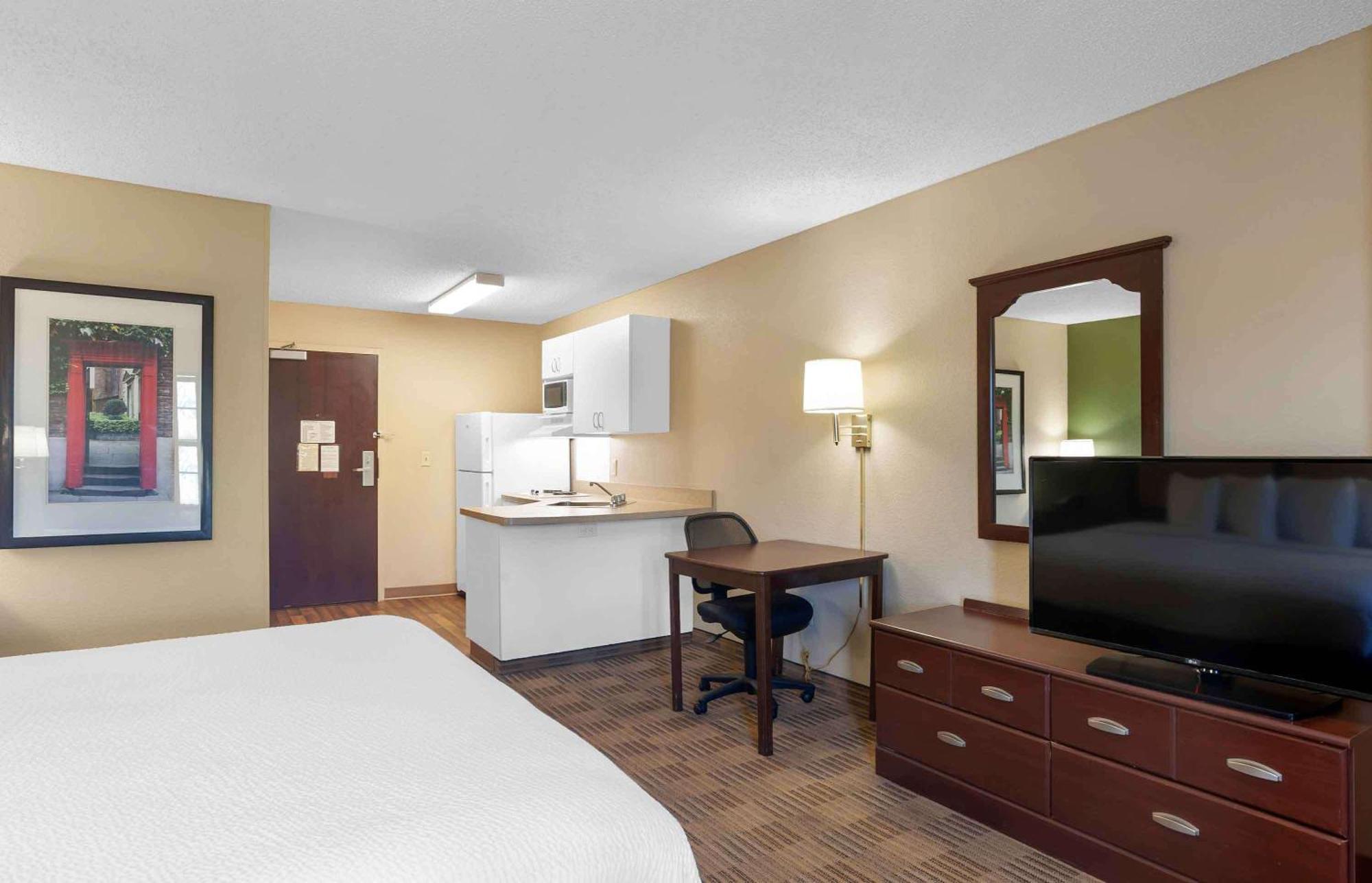 Extended Stay America Suites - Houston - Galleria - Uptown Eksteriør billede