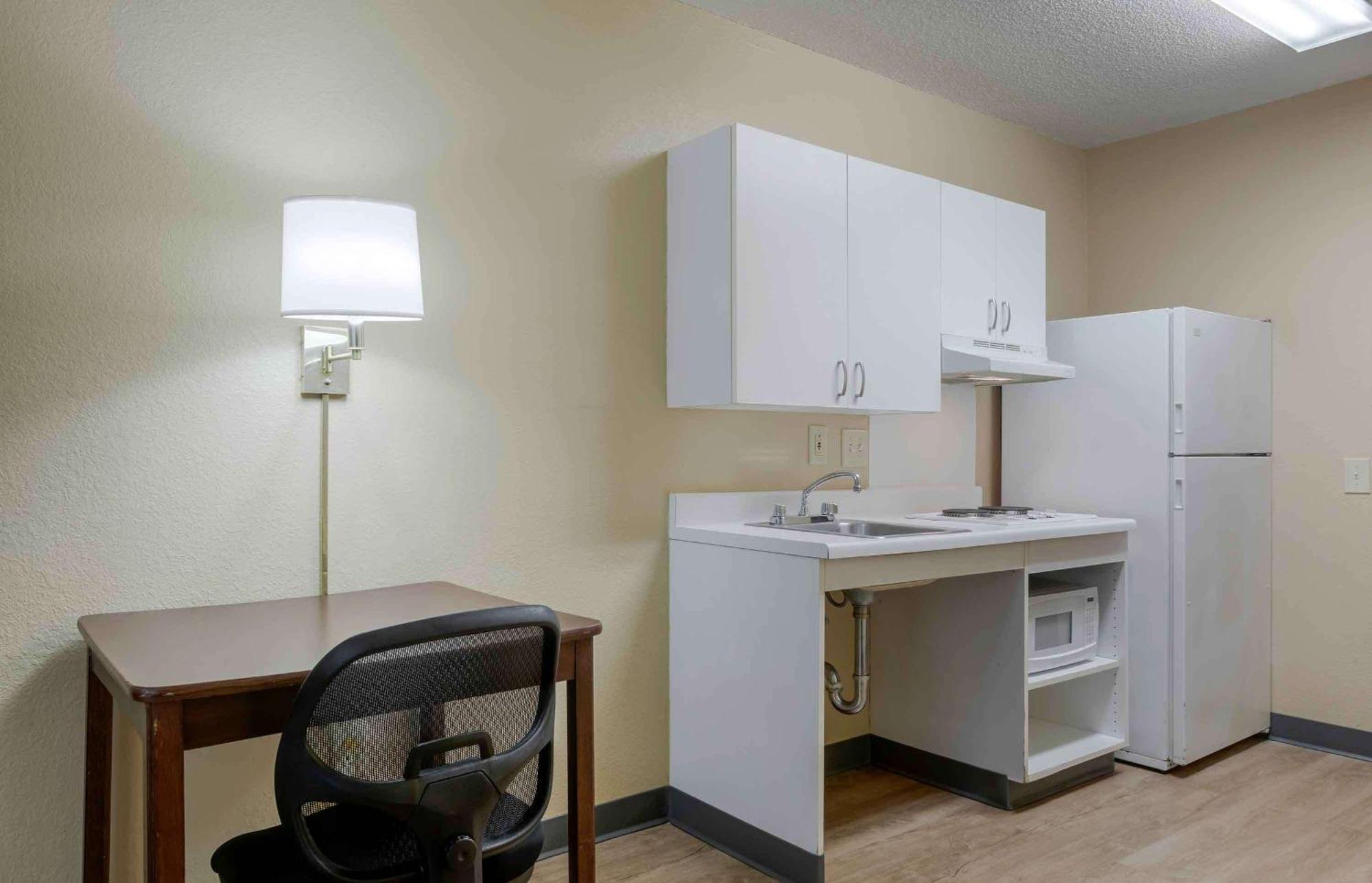 Extended Stay America Suites - Houston - Galleria - Uptown Eksteriør billede