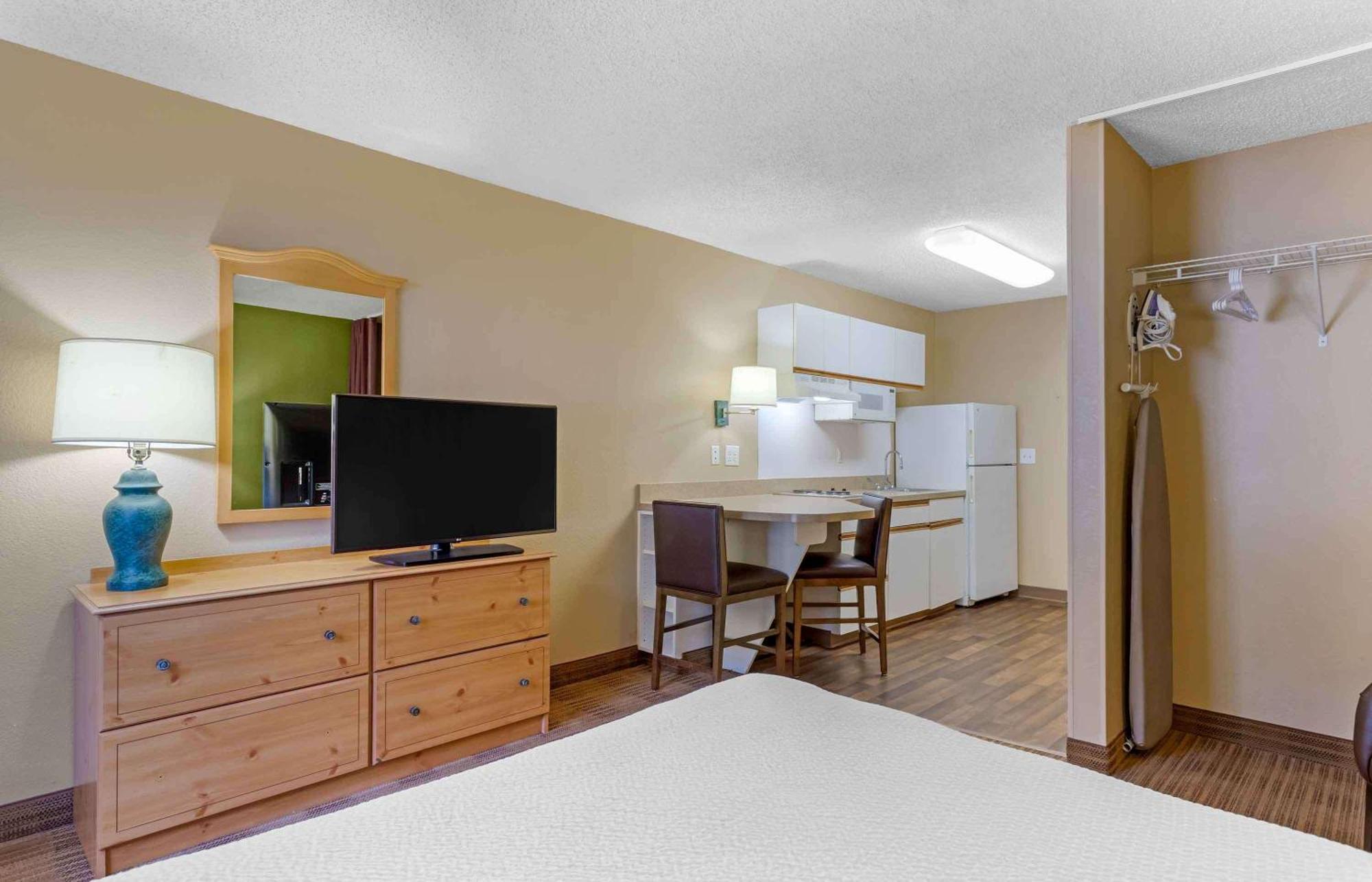 Extended Stay America Suites - Houston - Galleria - Uptown Eksteriør billede