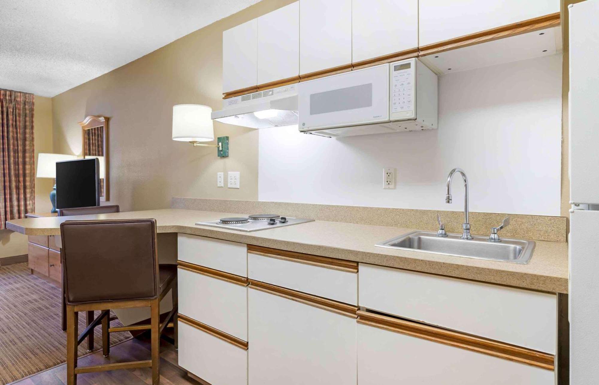 Extended Stay America Suites - Houston - Galleria - Uptown Eksteriør billede