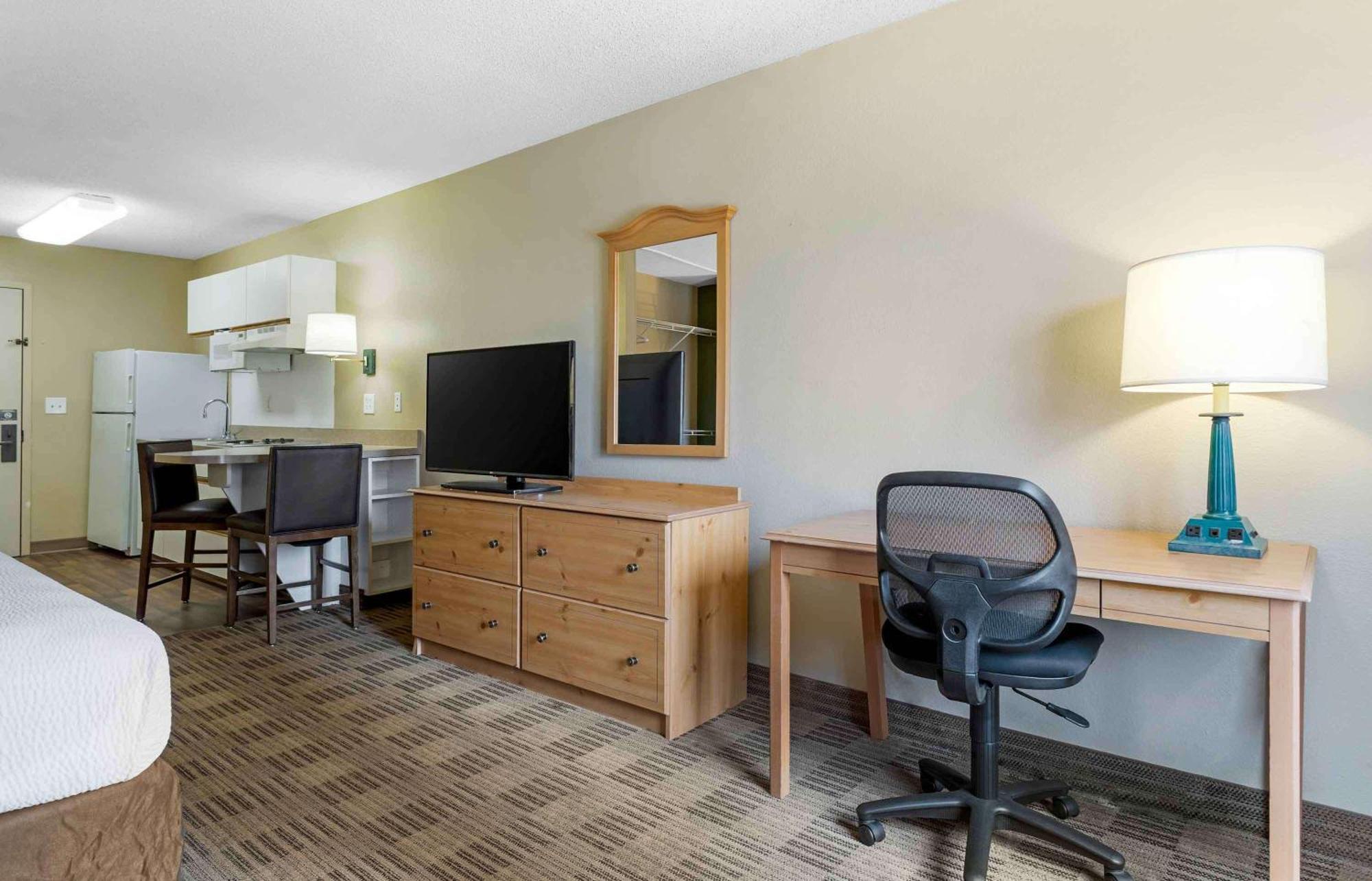 Extended Stay America Suites - Houston - Galleria - Uptown Eksteriør billede