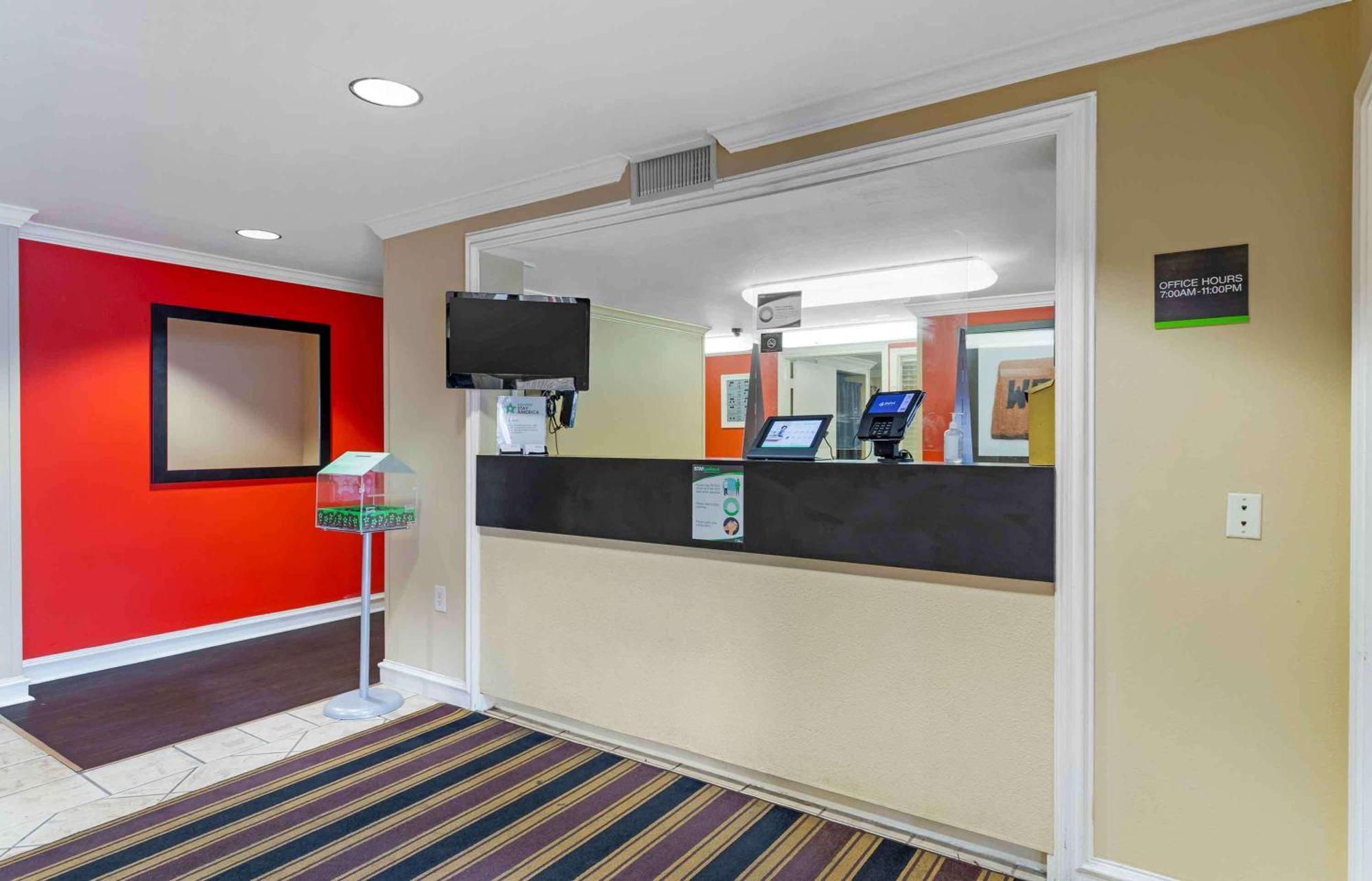 Extended Stay America Suites - Houston - Galleria - Uptown Eksteriør billede